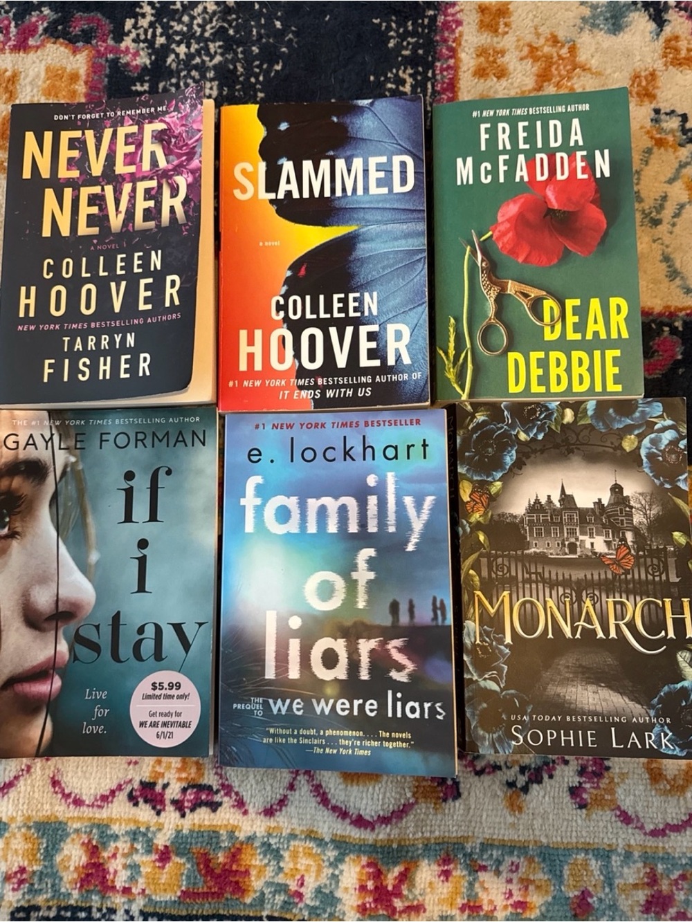 Assorted Paperback Novel Lot – Mixed Colors